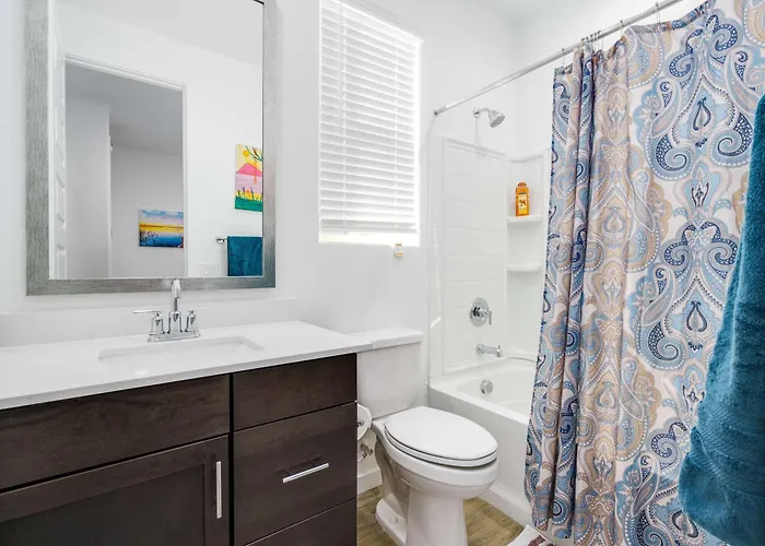 Holiday home Simple Retreat Budget-friendly And Convenient *