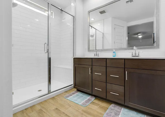 Simple Retreat Budget-friendly And Convenient Holiday home *